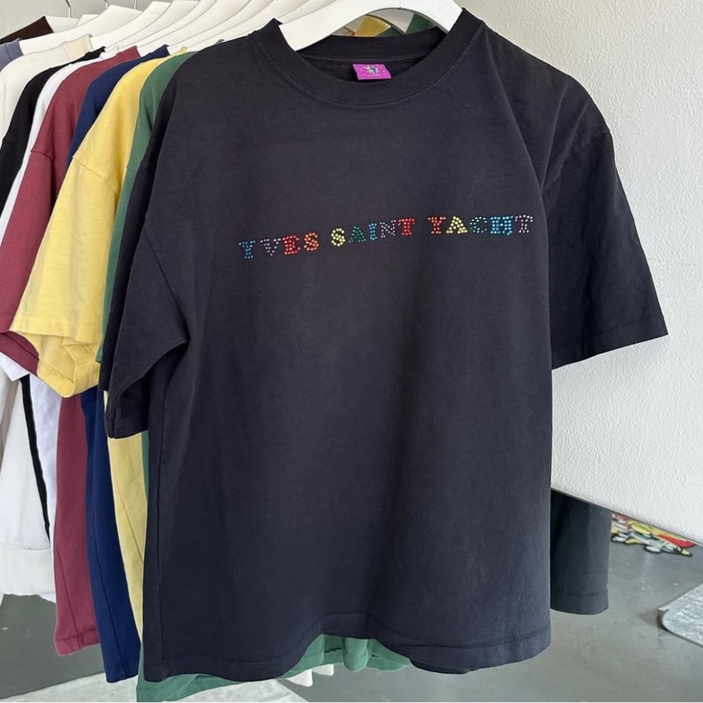 Yves Saint T-Shirts Short Sleeve Black Tee